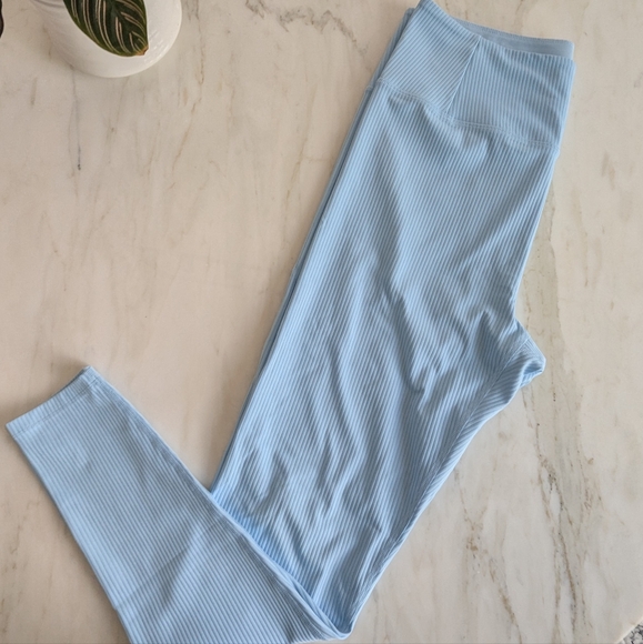 Girlfriend Collective Ribbed Legging - Picture 3 of 5